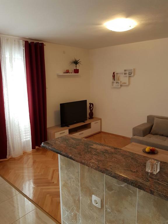 Apartment Vice Mali